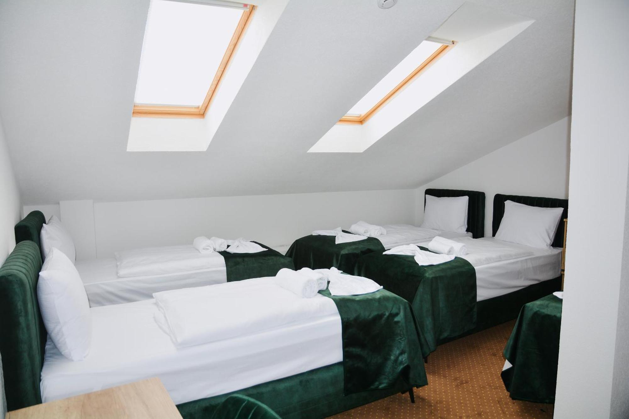 Hotel Divanhana Brčko Kültér fotó