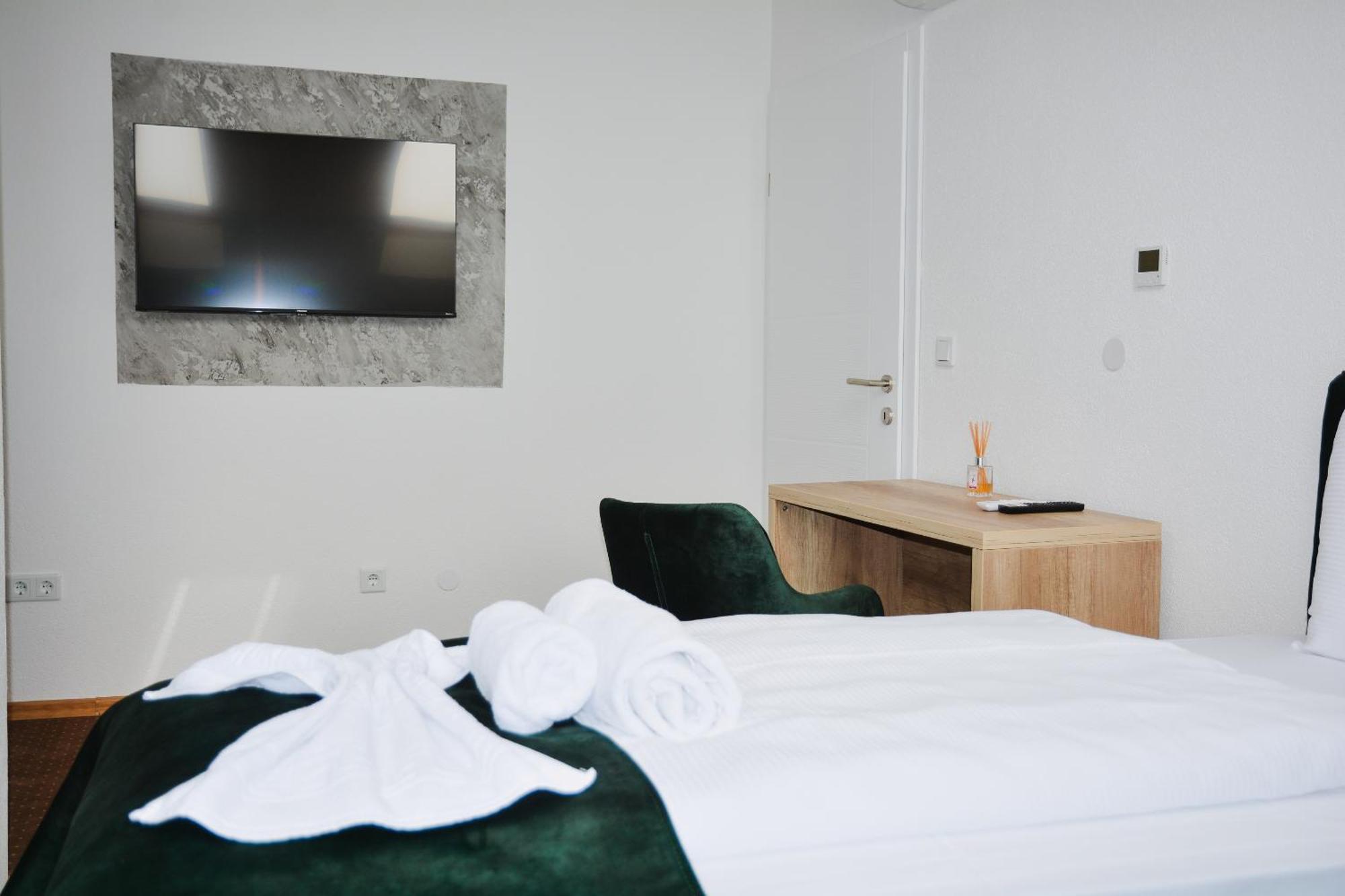 Hotel Divanhana Brčko Kültér fotó